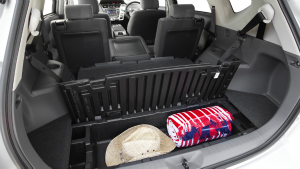 2014-prius-v-features-versatility Prius v versatility