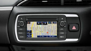 2014-yaris-features-technology